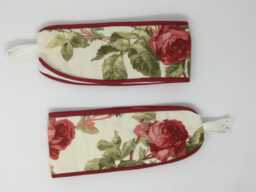 One Handmade Pair Of Laura Ashley 1998 Red Roses Curtain Tie Backs Piped - thumbnail 1