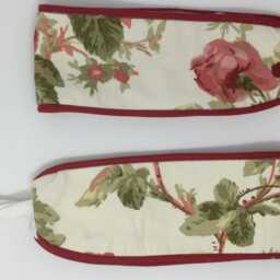 One Handmade Pair Of Laura Ashley 1998 Red Roses Curtain Tie Backs Piped - thumbnail 3