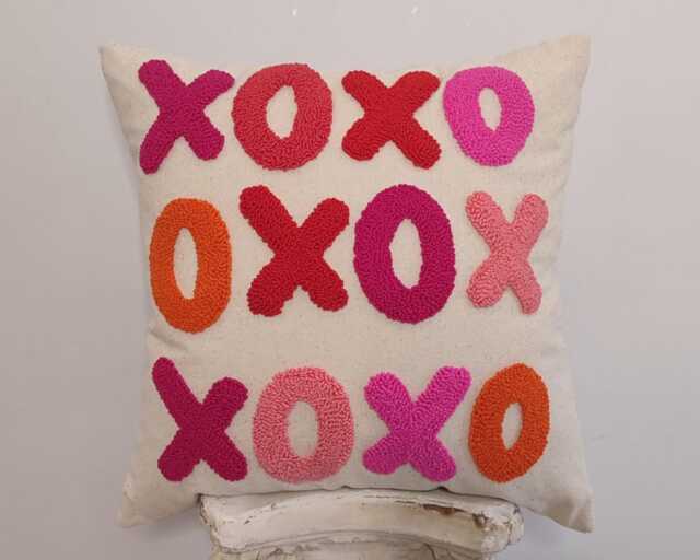 xoxo Punch Needle Pillow Cover Handmade Embroidered Cushion - Ddp Usa - image 1