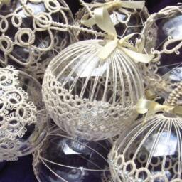 Christmas Ball Tatting Lace Ornament White-Off Ecru Decoration - thumbnail 4