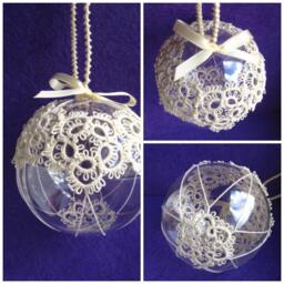 Christmas Ball Tatting Lace Ornament White-Off Ecru Decoration - thumbnail 1