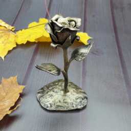 Metal Art, Forged Rose, Iron Metal Rose Sculpture, Gift, 6Th Anniversary Gift For Her - thumbnail 3