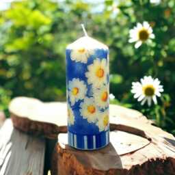 Hand-Decorated Wax Pillar Candle Sunshine Daisies On Blue - 16cm - thumbnail 2