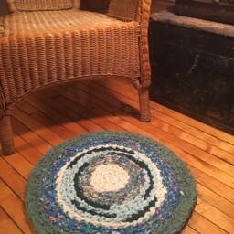 Brand New Handmade Upcycled Round Rag Rug - thumbnail 3