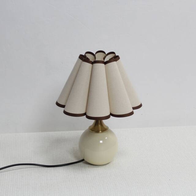 Handmade Scallop Fabric Table Lamp Light Wheat Color Ceramic Base-5# - image 1