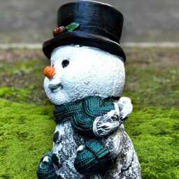 Tiny Concrete Snowman Statue Stone Winter Garden Decor Handcrafted Festive Sculpture Holiday Frosty Figurine Front Door Gift - thumbnail 4