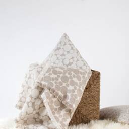 Linen Blend Throw Blanket - Chamomile Pattern, Stone Washed - thumbnail 3