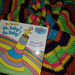 Rainbow Circle Baby Blanket - Shower Gift New Present Round Crochet Blankie Bright Bold Colors Newborn Infant - thumbnail 3