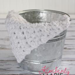 White Cloud Puffy Newborn Baby Blanket Photo Prop - thumbnail 4
