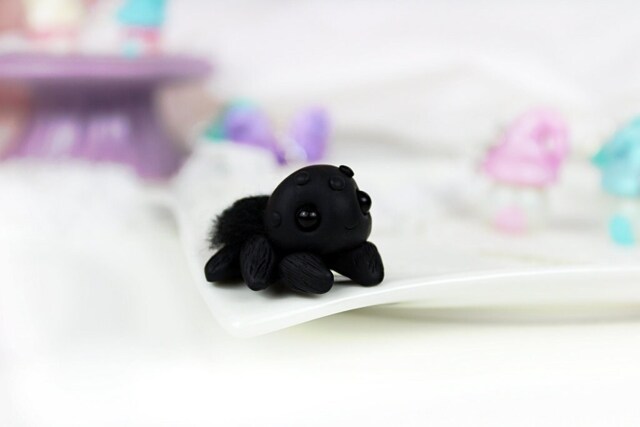 Spider Figure, Cute Spider, Halloween Deco, Spider Figurine, Decoration, Fimo Kawaii, Kawaii Figure