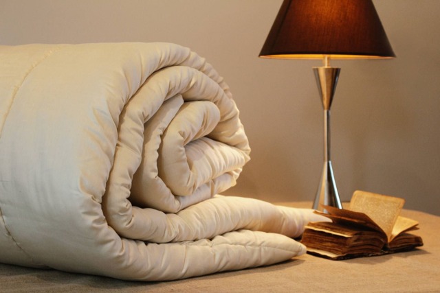 King Size Wool Comforter For Luxury Bedding - Us Duty Paid - image 1