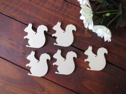 Squirrel Wooden Christmas Ornaments Rustic Woodland Decor, Set Of 5