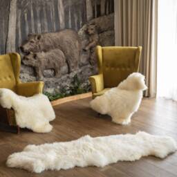 Genuine Natural Creamy White Sheepskin Rug, Pelt, Giant Throw Sexto - thumbnail 2