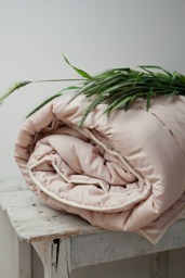 Duvet Queen. Light Pink Organic Wool Bedding. - Us Duty Paid