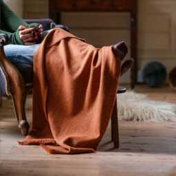 Harris Tweed Terracotta - Luxury Pure Wool Lap Blanket 75x100cm/30x39 - thumbnail 3