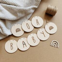Name Garland, Holz Girlande, Girlande Mit Namen, Namensgirlande Aus Holzscheiben Graviert, Engraved Name Regenbogen - thumbnail 1