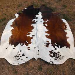 Brown & White Cowhide Rugs-Genuine Tricolor Cowskin-Natural Hair On Hide Area Rug For Living Room-Western Decor-Brazillian - thumbnail 3