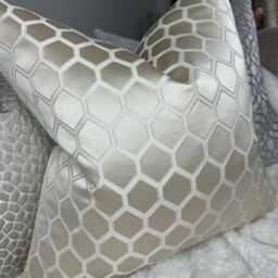Cream Champagne Cushion Cover, Geometric Scatter Pillow Luxury Throw Pillow, Home Decor/Interior - thumbnail 2