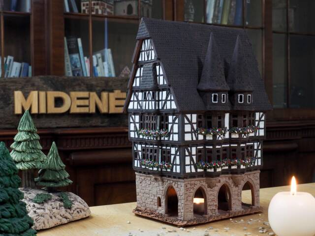 Ceramic House Tealight Holder Home Decor Handmade Miniature Replica Of The Original Town Hall in Alsfeld F16 - image 1