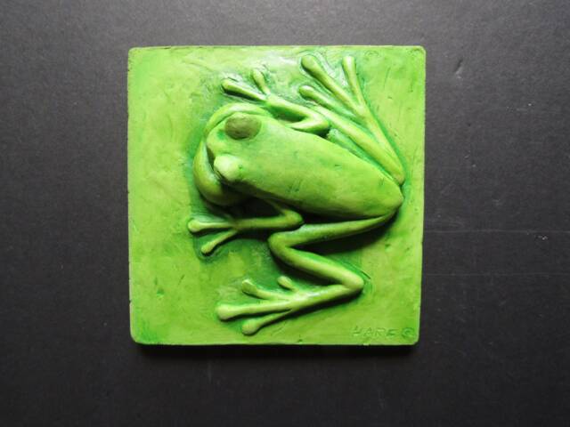 Spring Peeper Frog Concrete Feature Tile - image 1