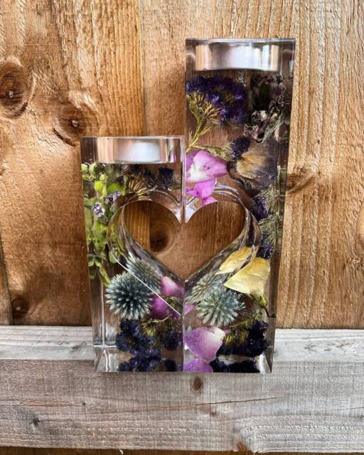 Flower Preservation Tea Light Holder/Wedding Flowers Bouquet Funeral Resin Heart Freestanding Candle - image 1