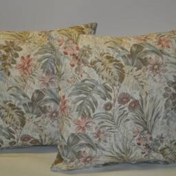 2 Tapestry Style Floral Design Cushions 16 - thumbnail 3