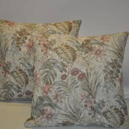 2 Tapestry Style Floral Design Cushions 16 - thumbnail 4