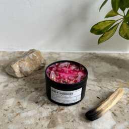 Inner Goddess - Rose Quartz Candle - Vegan Spiritual For Self-Love, Heart Healing & Feminine Energy Christmas Gift - thumbnail 2