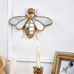 Handcrafted Gold Resin Bee Wall Decor - Insect Ornament For Home, Crafts & Displays - Nature-Inspired Decorative Supply, Bee Day Event - thumbnail 4