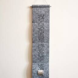 Gray Felt Hanging Wine Rack Personalized Wall Bottle Holder - thumbnail 3