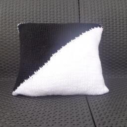 Cushion + Cover White Black Acrylic Wool - thumbnail 3