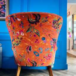 statement Chair in Sophie Robinson X Harlequin Wonderland Velvet - thumbnail 2