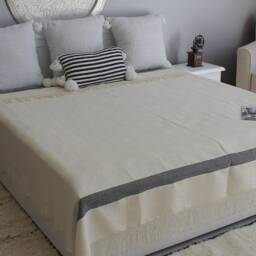 Hand Loomed Throw - thumbnail 3