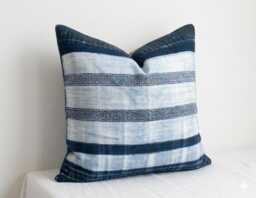 Vintage Hmong Hemp Batik Pillow Cover, Indigo Dyed, 20x20 - thumbnail 1