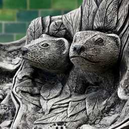 Hedgehog Couple in Burrow Statue Family Figurine Woodland Animal Sculpture Stone Hedgehogs Hole Ornament Forest Decoration - thumbnail 4