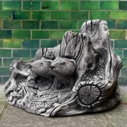 Hedgehog Couple in Burrow Statue Family Figurine Woodland Animal Sculpture Stone Hedgehogs Hole Ornament Forest Decoration - thumbnail 2