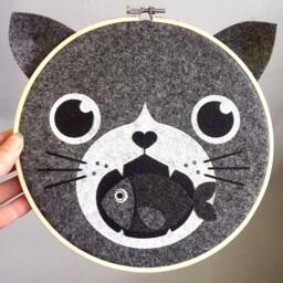 Handprinted Cat Wall Art - Black & White Wool Hoop Decoration - thumbnail 2