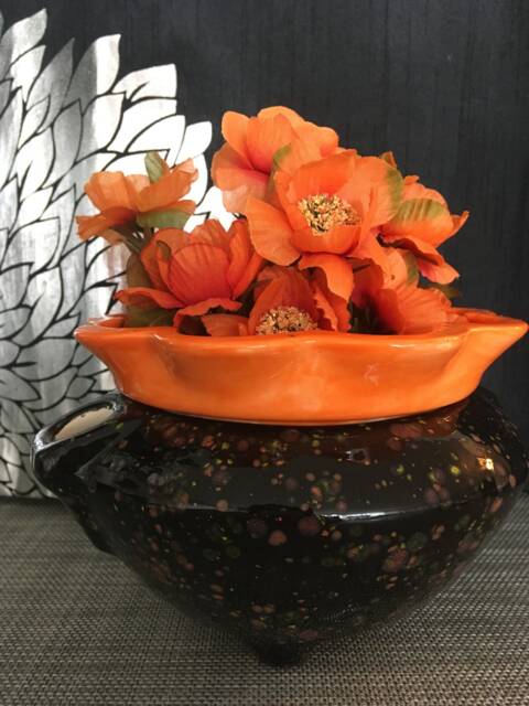 Medium Ceramic African Violet Planter - image 1