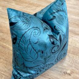 Blue Paisley Pattern Velvet Handmade Cushion 18 - thumbnail 2