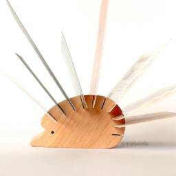 Wooden Desktop Organizer Hedgehog /S/ - Photo, Business Card, Note Card Holder - thumbnail 4
