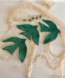 Set Of 3 Emerald Green Flying Swallow, Pottery Birds Wall Decoration With Texture, Staircase Decor, New Home Gift