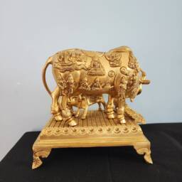 Kamdhenu Cow Statue Brass Sculpture With Calf, Auspicious Decor - 10 Inch - thumbnail 3