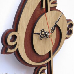 Treble Clef Clock in Wood - Music - thumbnail 2
