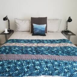 Super Chunky Hand Crochet Blanket [20002Bl] - thumbnail 3