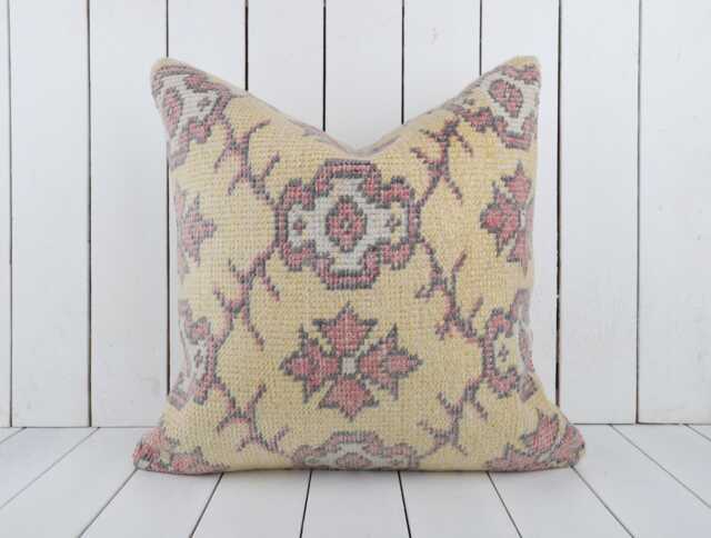 Vintage Turkish Kilim Pillow Cover 20x20 Inch, Handmade Throw - image 1