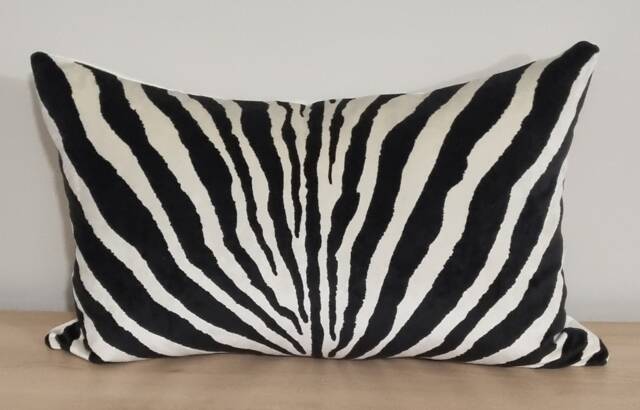 Designers Guild Ralph Lauren Bartlett Zebra Black Fabric Cushion Cover 35x55 cm - image 1
