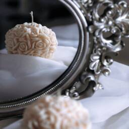Large Rose Ball Candle - Valentine's Gift Mother's Day Soy Wax Handmade - thumbnail 3