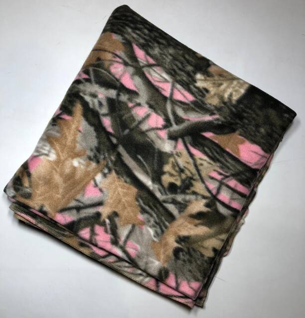Zoofleece Pink Camo Hunting Girls Camouflage Blanket Quilt Throw 60x60 - image 1