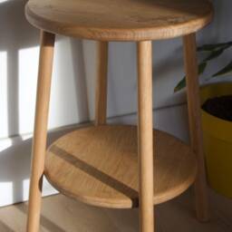 Round Sapele Mahogany Side Table With Shelf, Visible Wedge Tenon Joints - thumbnail 4