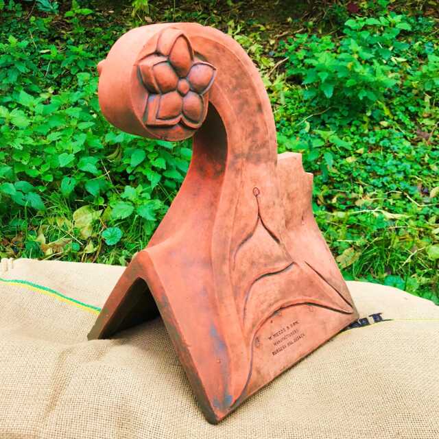 Winchester Traditional Swan Neck Roof Finial 80 Degree Angled Ridge Tile - image 1